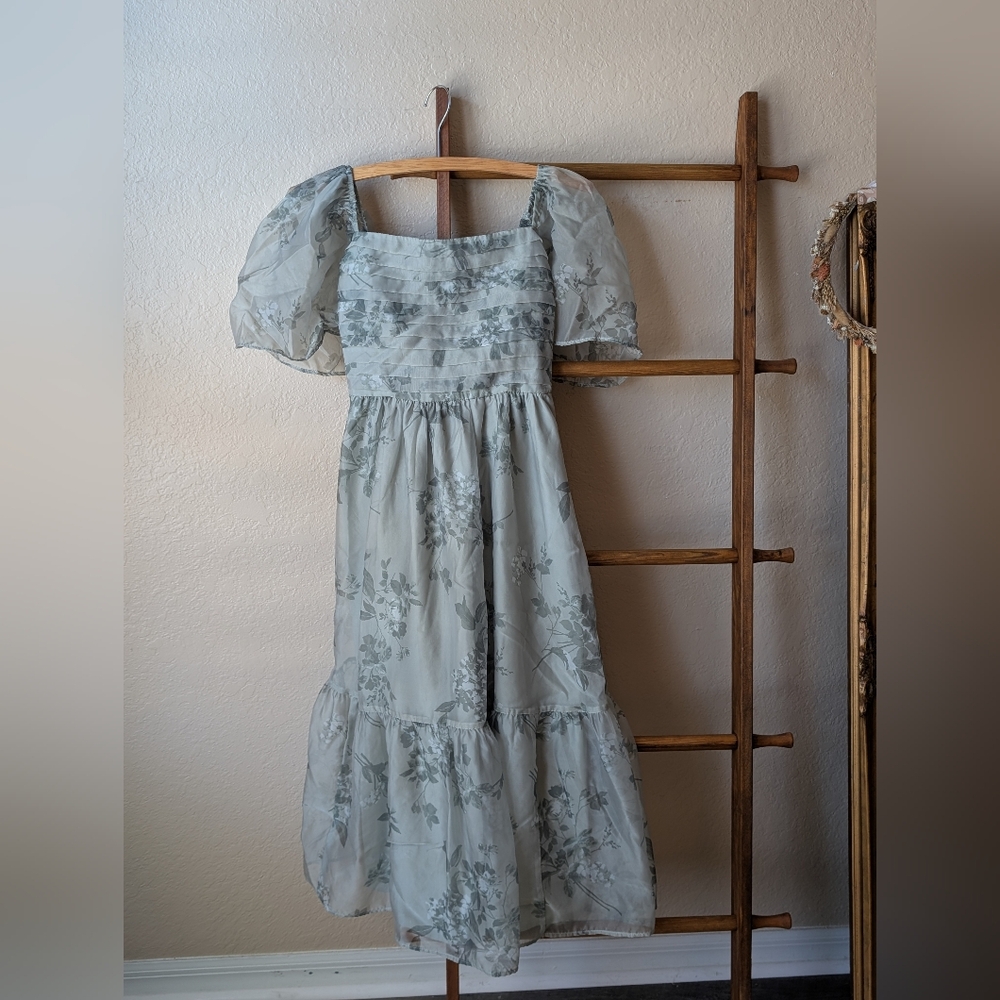 Emerson Angel Sleeve Abercrombie & Fitch Green Floral Dress